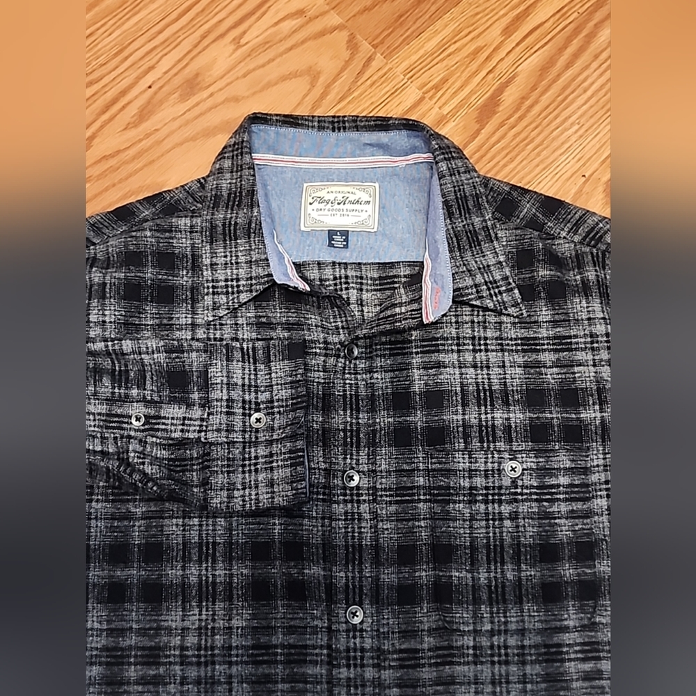 Flag & Anthem‎ nwot flannel button up lg shirt